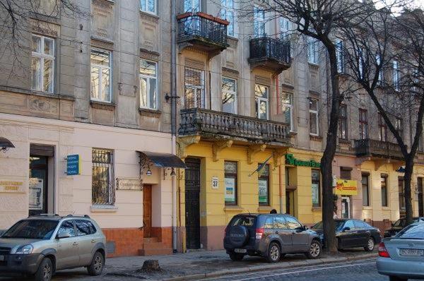 Apartment On Stepana Bandery 37 Постійне Електропостачання Lviv Dış mekan fotoğraf