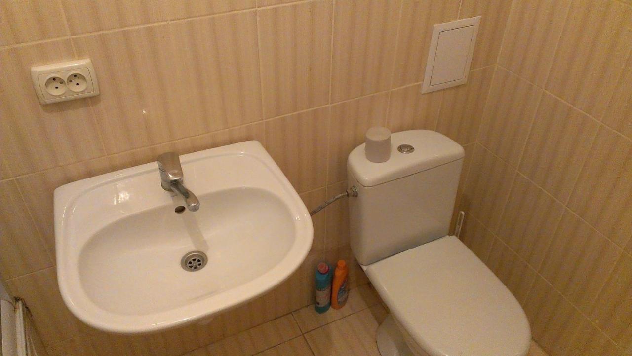 Apartment On Stepana Bandery 37 Постійне Електропостачання Lviv Dış mekan fotoğraf