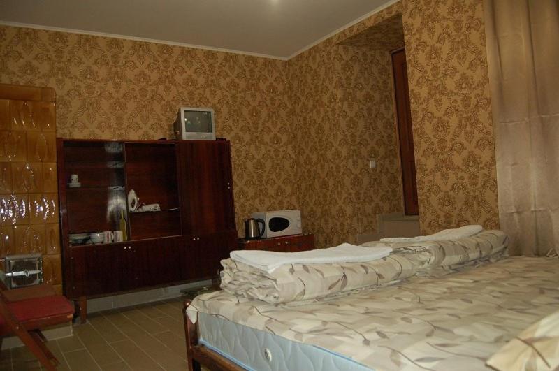 Apartment On Stepana Bandery 37 Постійне Електропостачання Lviv Dış mekan fotoğraf